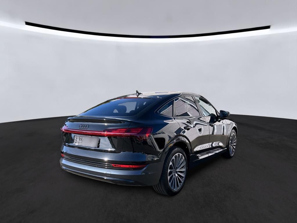 Audi e-tron 2022