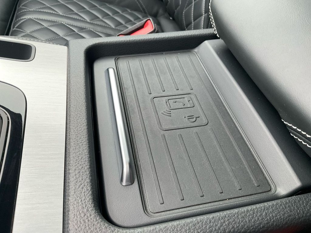 Audi SQ5 2022