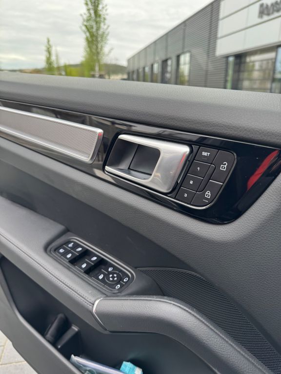 Porsche Cayenne 2022