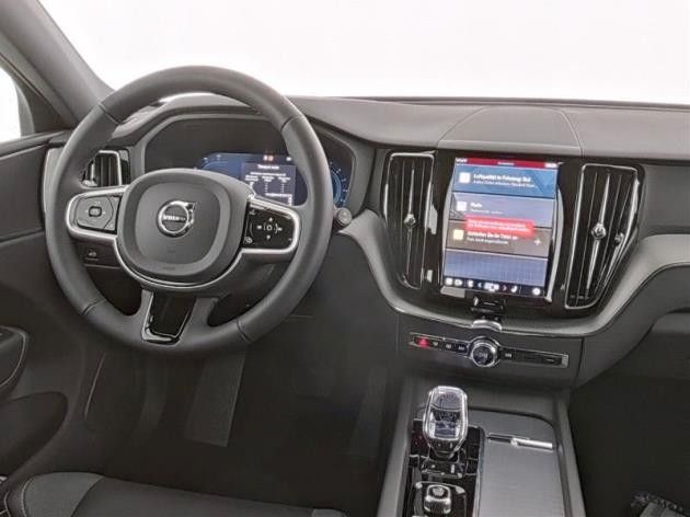 Volvo XC60 2025