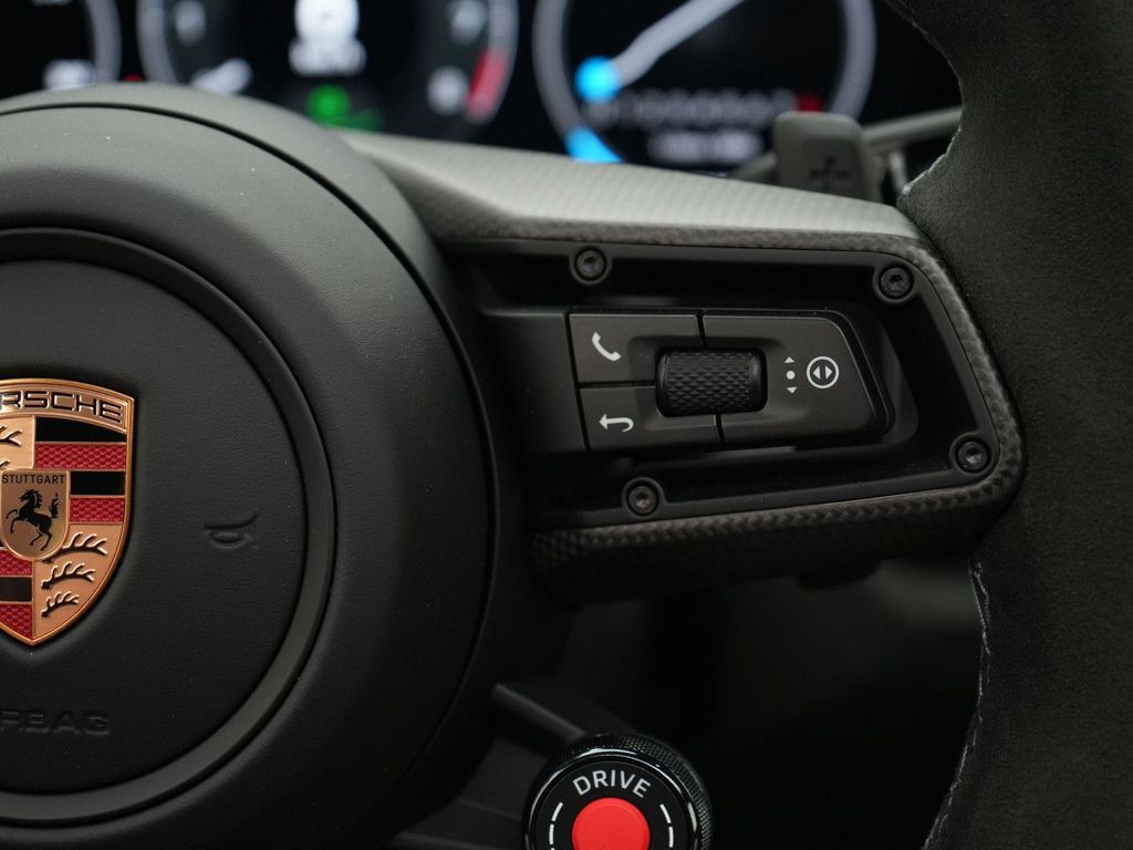 Porsche 992 2025