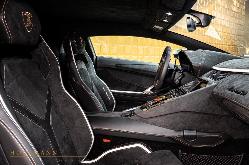 Lamborghini Aventador 2022