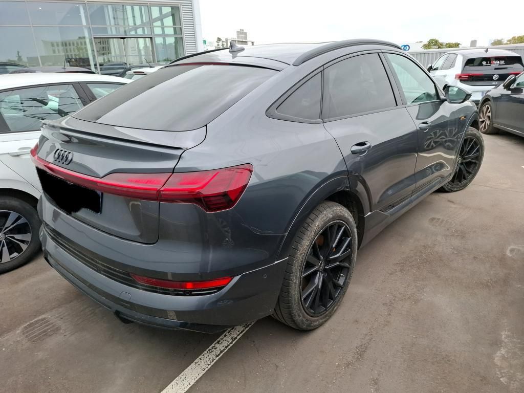 Audi e-tron 2022