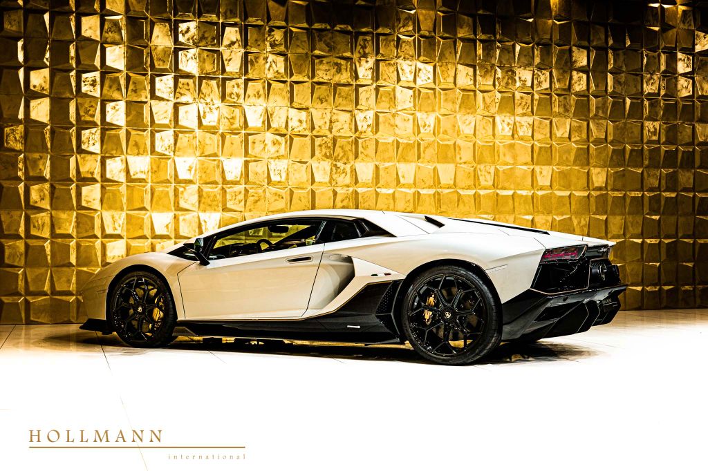 Lamborghini Aventador 2022