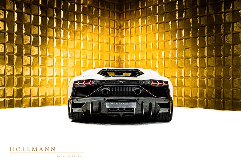 Lamborghini Aventador 2022
