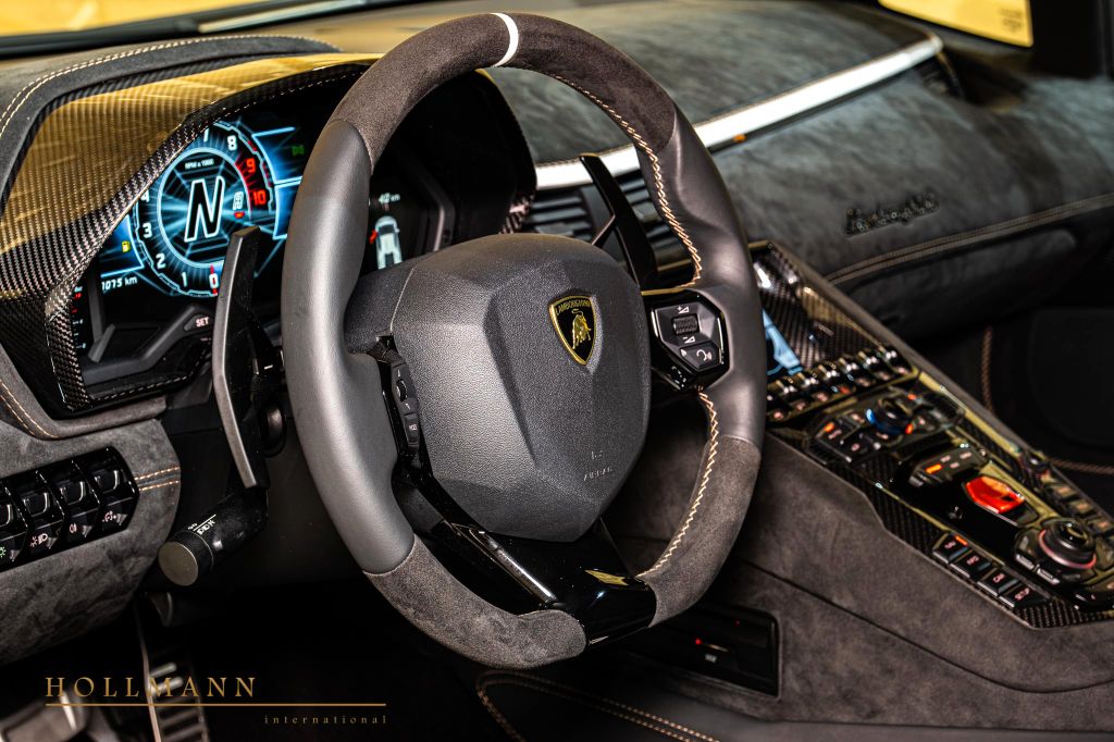 Lamborghini Aventador 2022