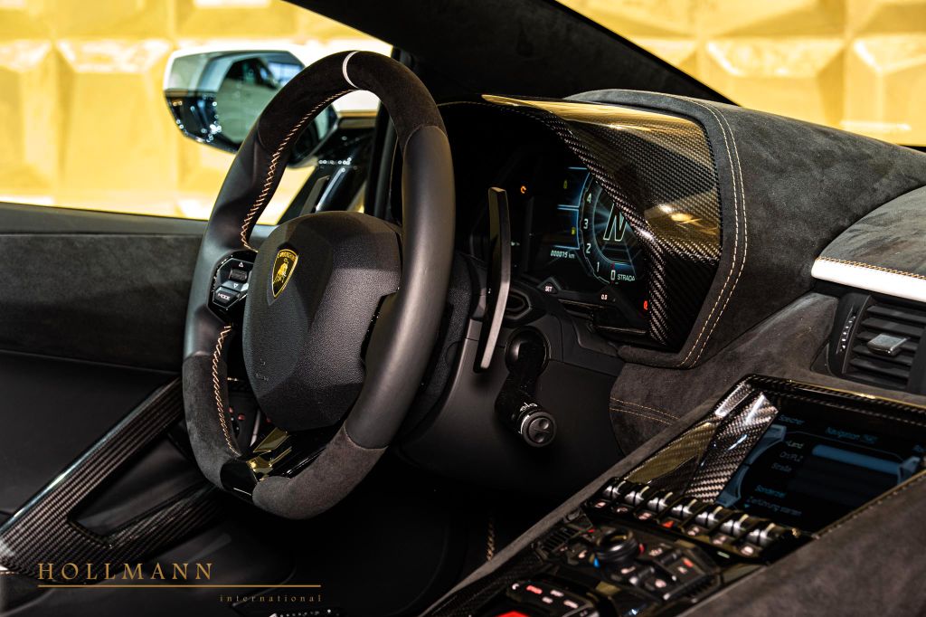 Lamborghini Aventador 2022