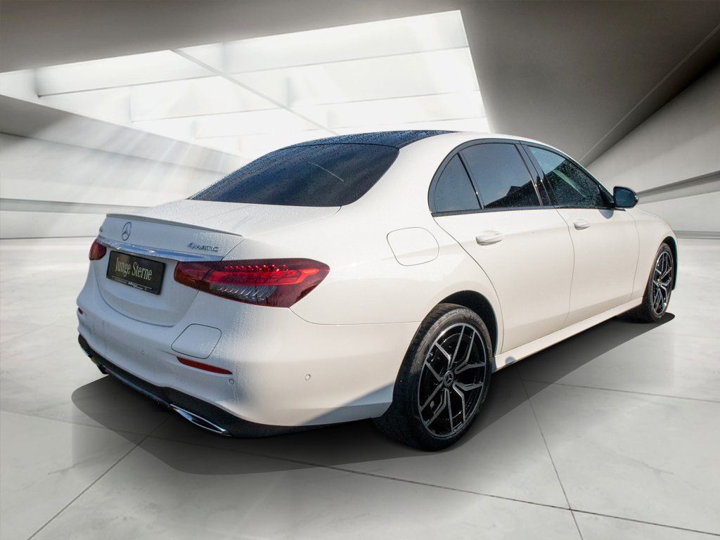 Mercedes-Benz E 300 2022