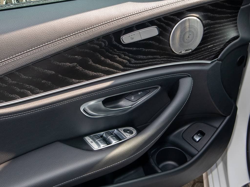 Mercedes-Benz E 300 2022