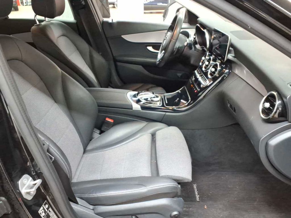 Mercedes-Benz C 300 2020