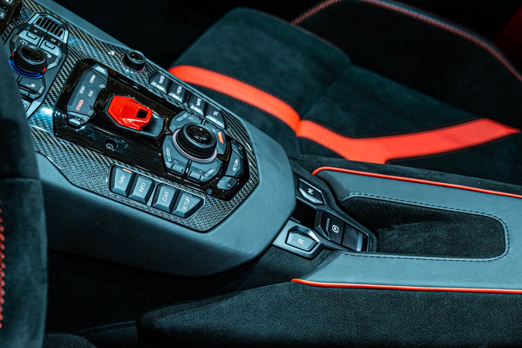 Lamborghini Aventador 2021