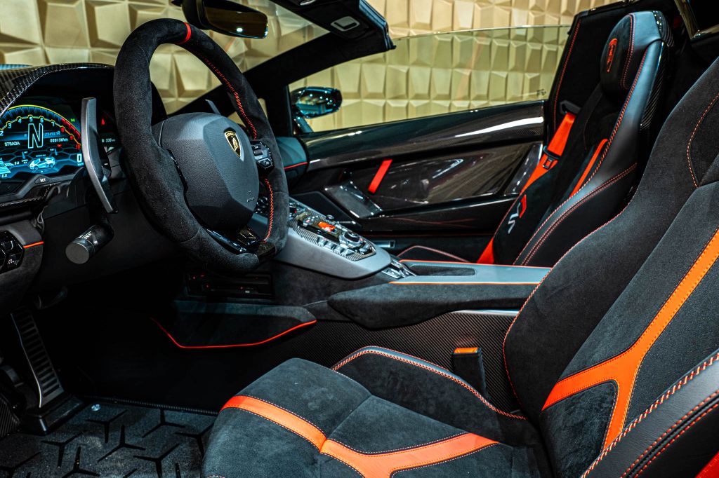 Lamborghini Aventador 2021