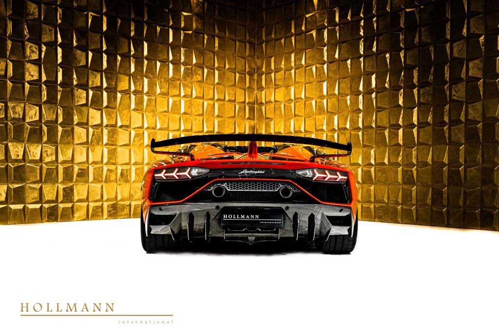 Lamborghini Aventador 2021