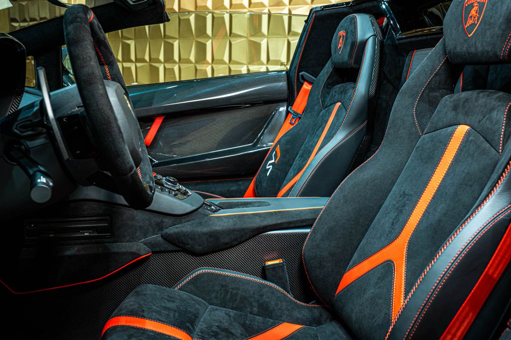 Lamborghini Aventador 2021
