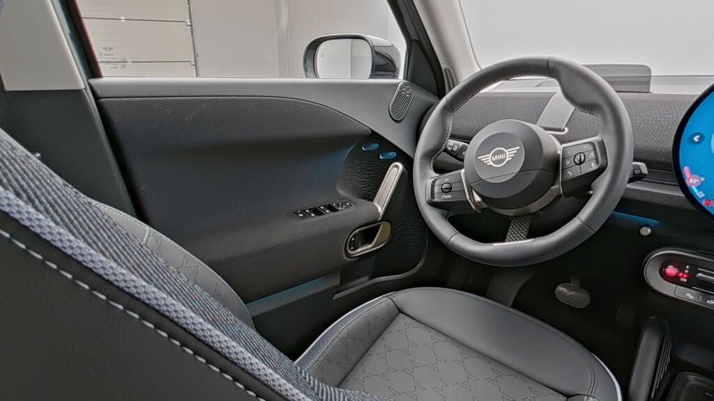 MINI Aceman 2024