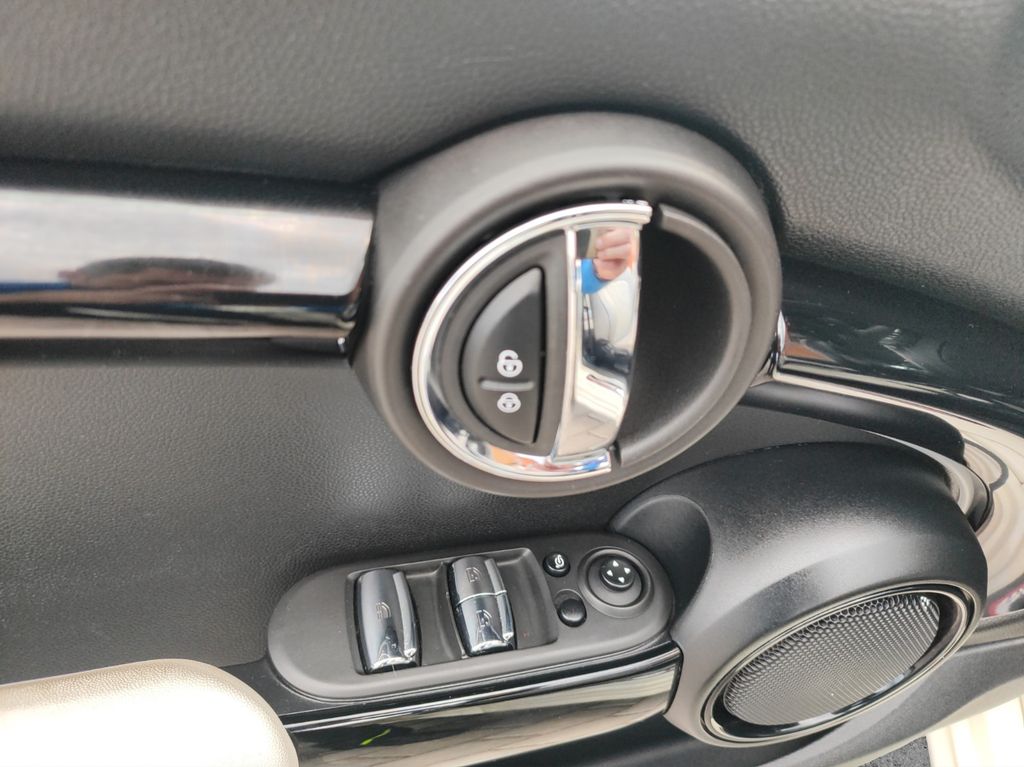 MINI John Cooper Works Cabrio 2022