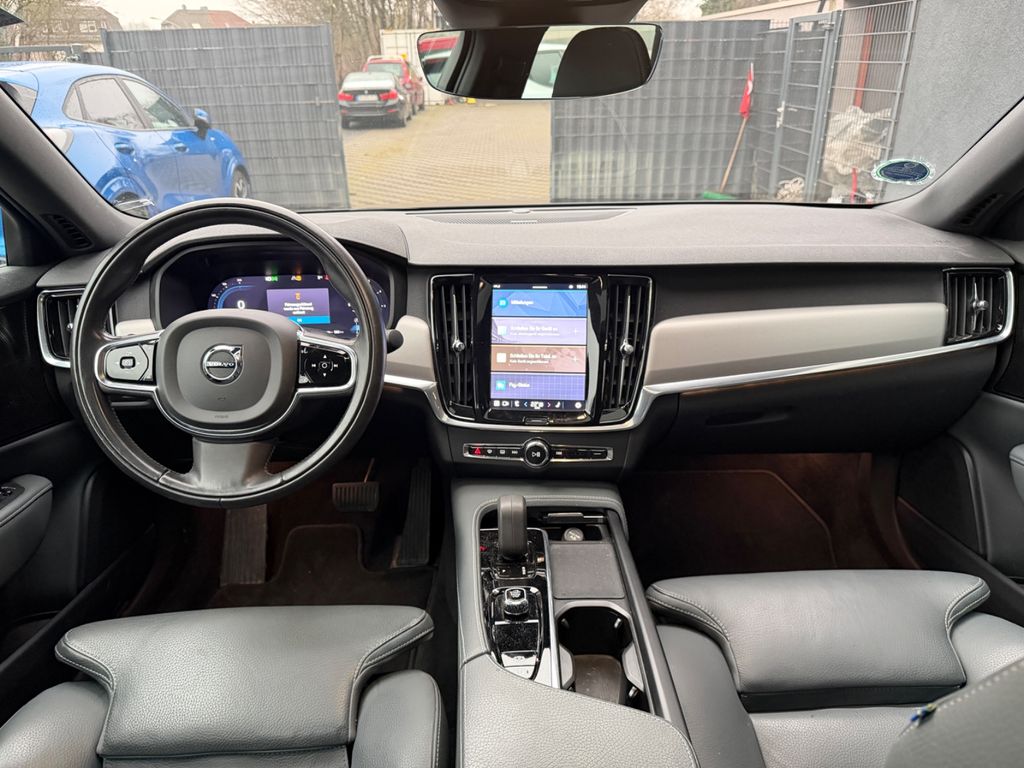Volvo S90 2022