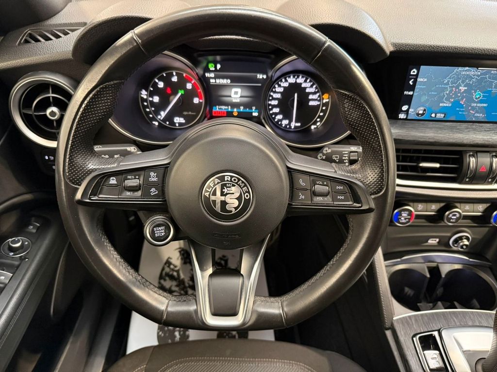 Alfa Romeo Stelvio 2021