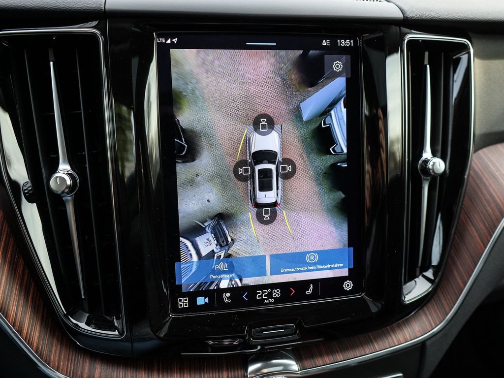 Volvo XC60 2022