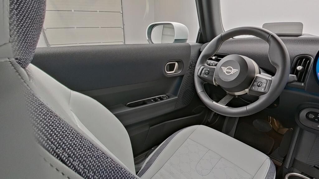 MINI Cooper Cabrio 2025