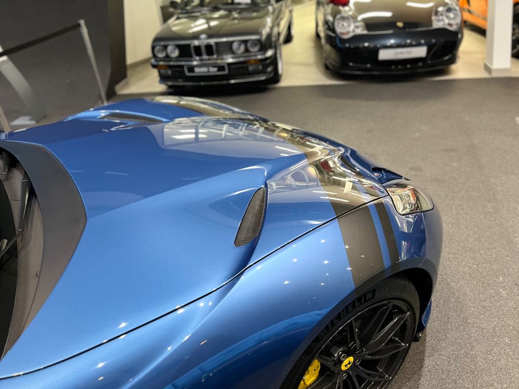 Ferrari 812 2024