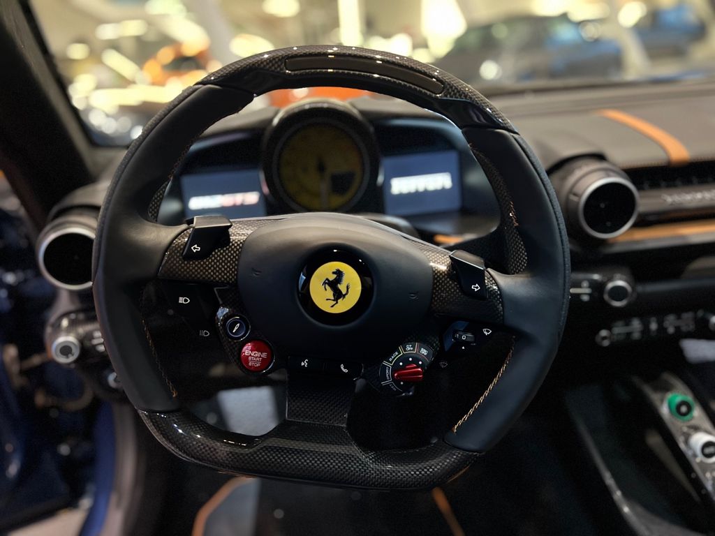 Ferrari 812 2024