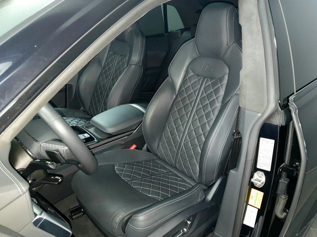 Audi SQ8 2021