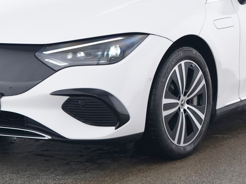 Mercedes-Benz EQE 2024