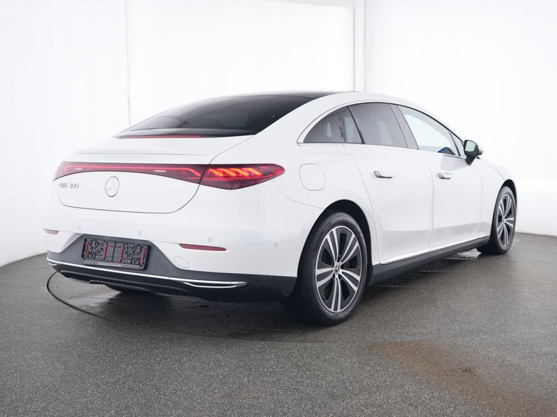 Mercedes-Benz EQE 2024