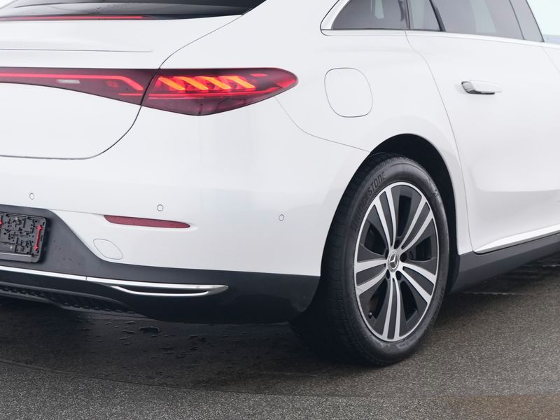 Mercedes-Benz EQE 2024