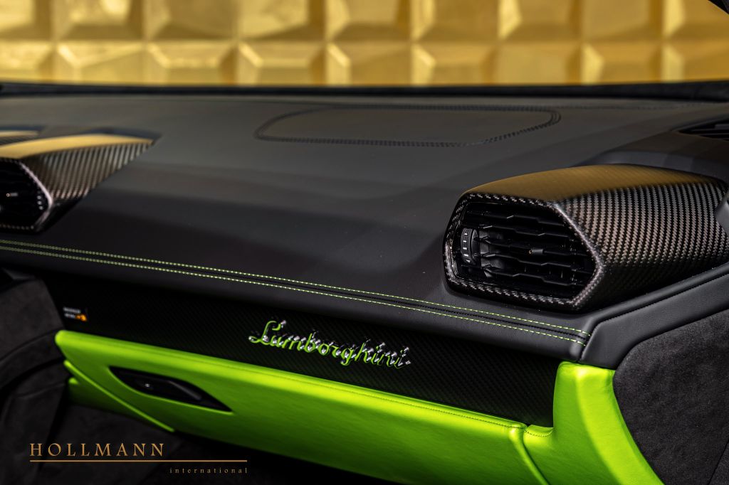 Lamborghini Huracán 2024