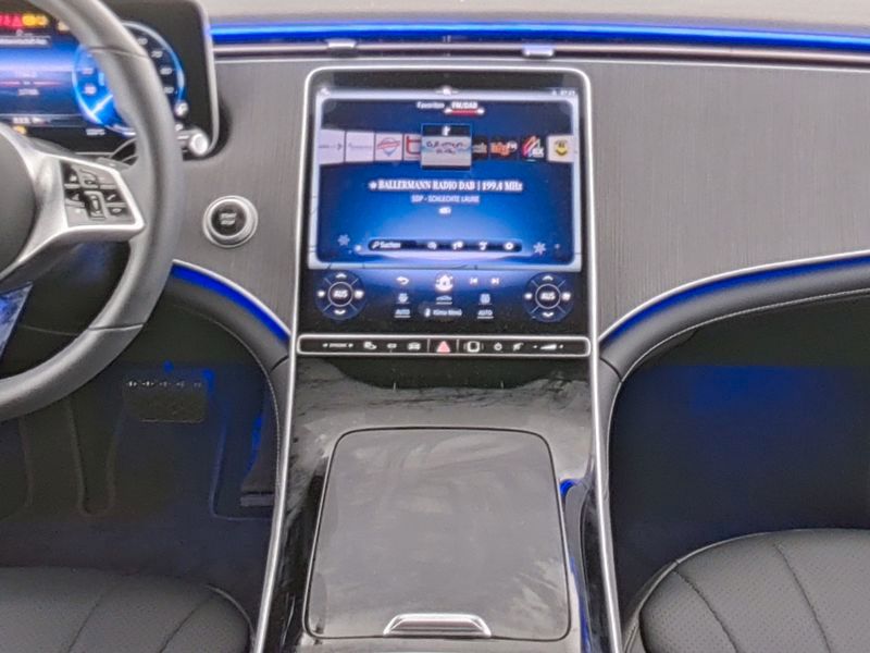 Mercedes-Benz EQE 2024