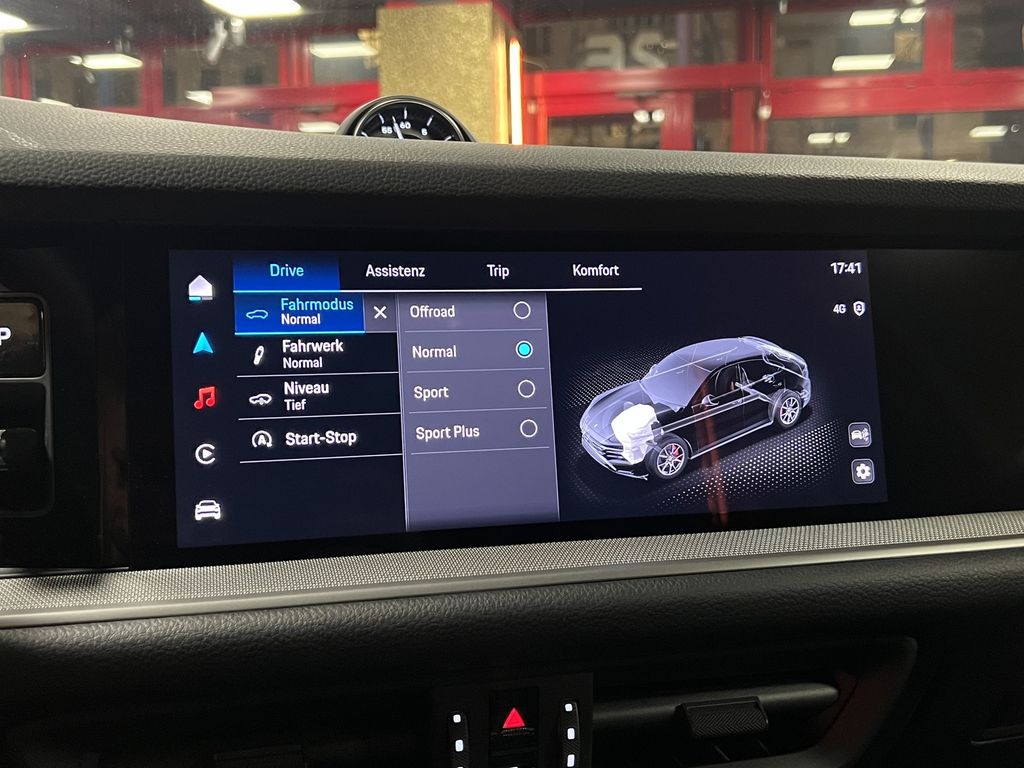 Porsche Cayenne 2025