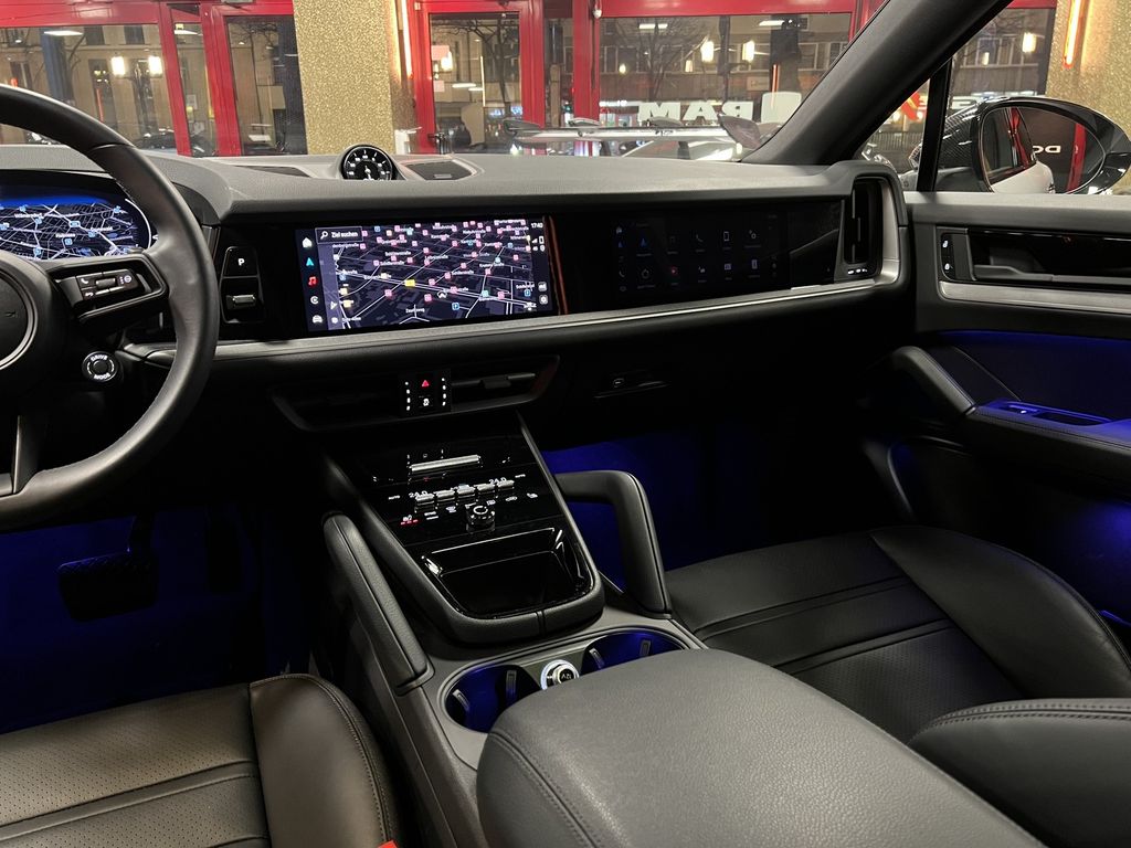 Porsche Cayenne 2025