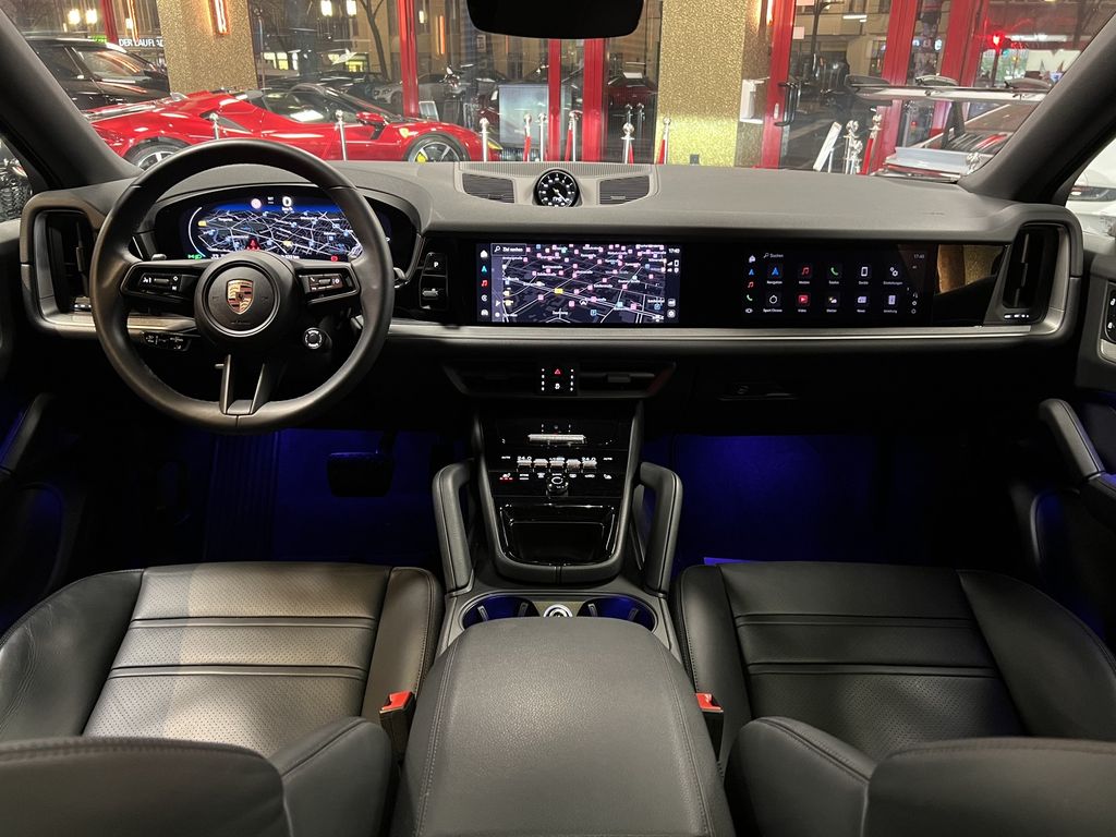 Porsche Cayenne 2025