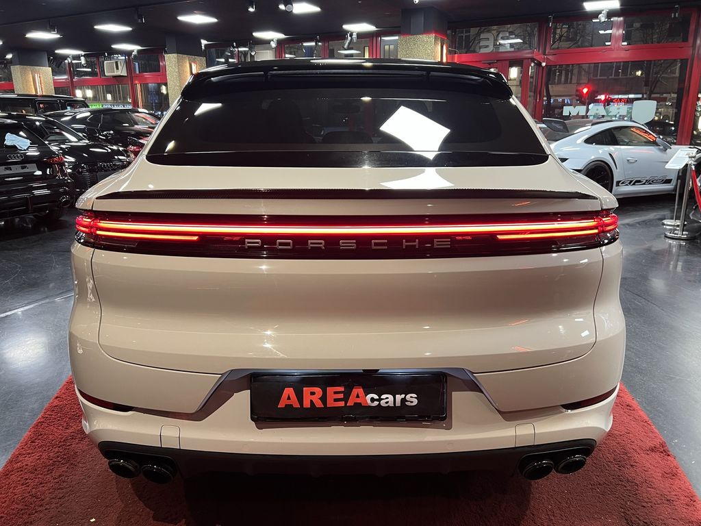 Porsche Cayenne 2025