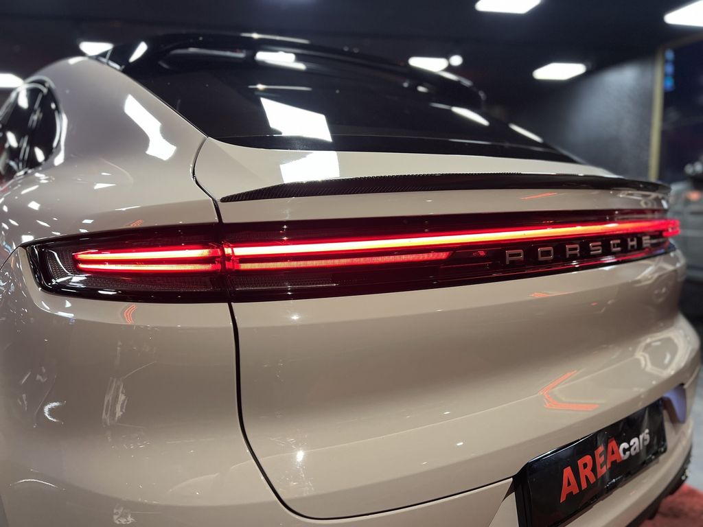 Porsche Cayenne 2025