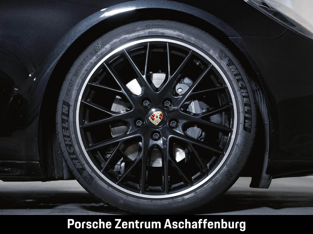 Porsche Panamera 2022