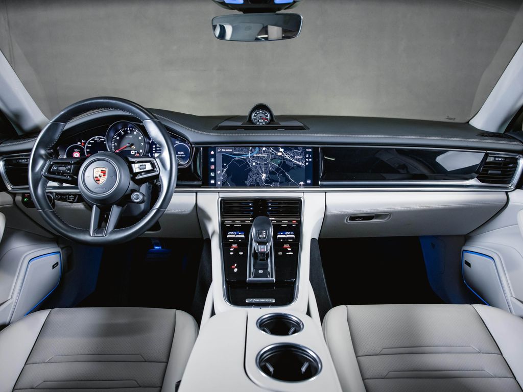 Porsche Panamera 2022