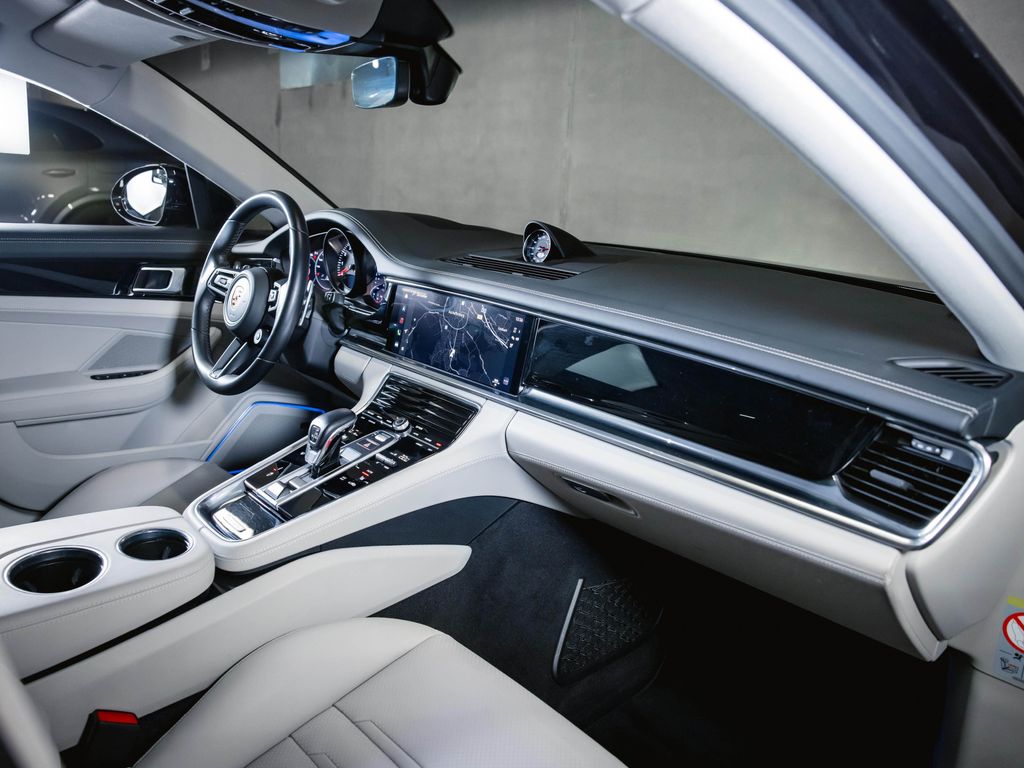 Porsche Panamera 2022