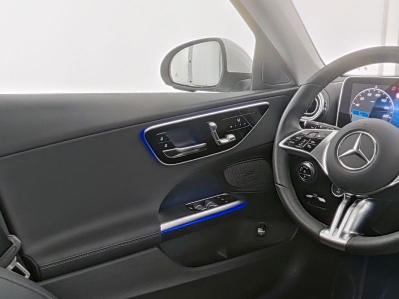 Mercedes-Benz C 200 2024
