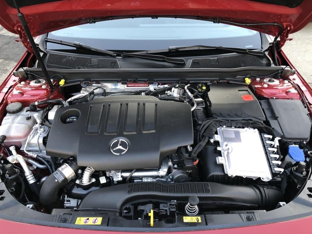 Mercedes-Benz CLA 220 2025