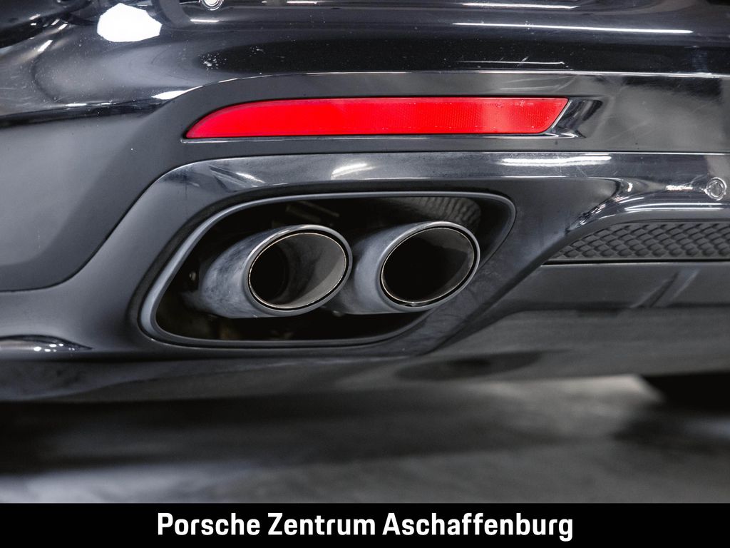 Porsche Panamera 2022