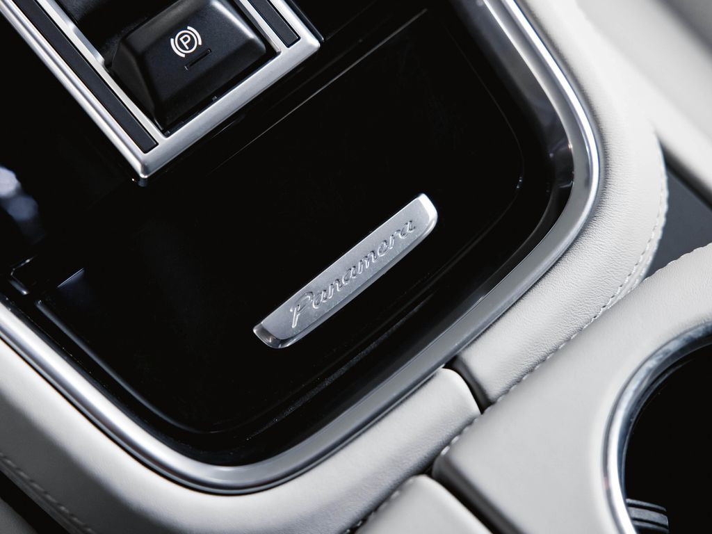 Porsche Panamera 2022