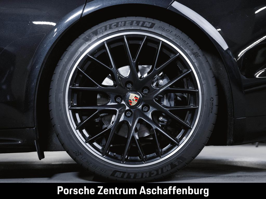 Porsche Panamera 2022