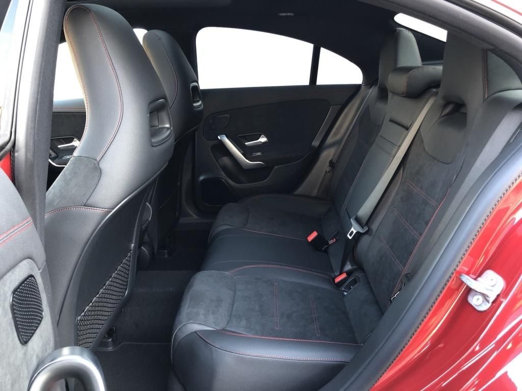 Mercedes-Benz CLA 220 2025