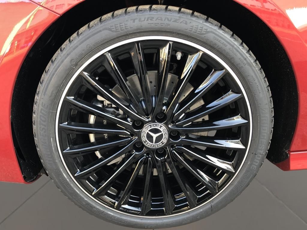 Mercedes-Benz CLA 220 2025