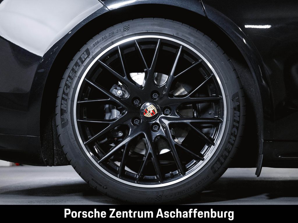 Porsche Panamera 2022