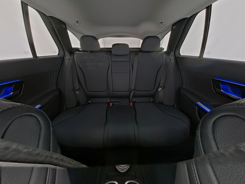 Mercedes-Benz C 200 2024