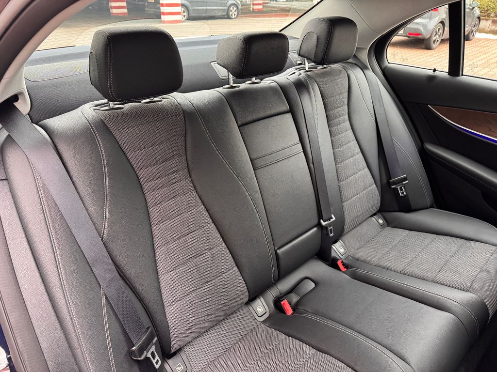 Mercedes-Benz E 220 2021